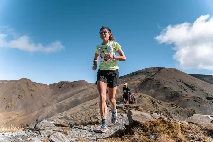 trail-runner-montagne-paysage-1